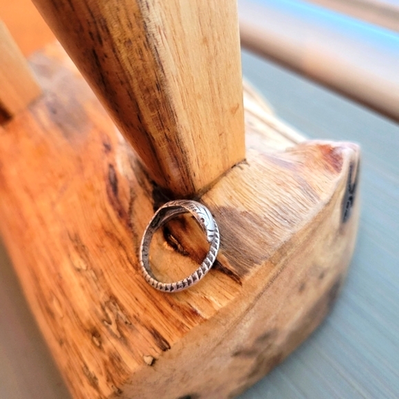 Sterling Silver Snake Ring - Size 7-1/4 - Picture 2 of 8